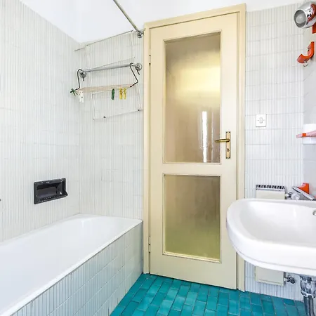 Hostdomus - Star Apartment